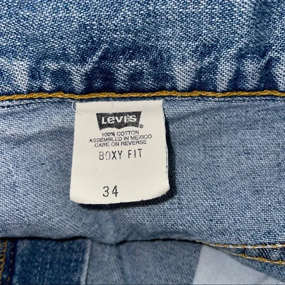 Y2K-10-1998-Vintage Levi’s boxy fit short size 34 - Picture 9 of 15